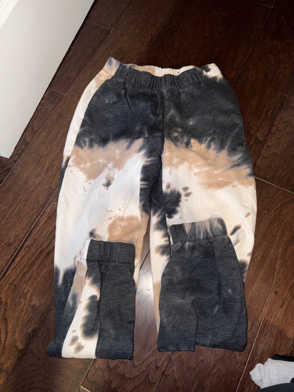 Hollister Women’s Tie-Dye Sweatpants - Black, Cream & Tan